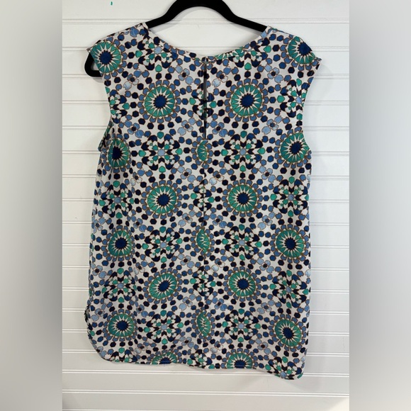 Merona women’s white geo pattern sleeveless sheath tank. Size L. - Picture 2 of 4